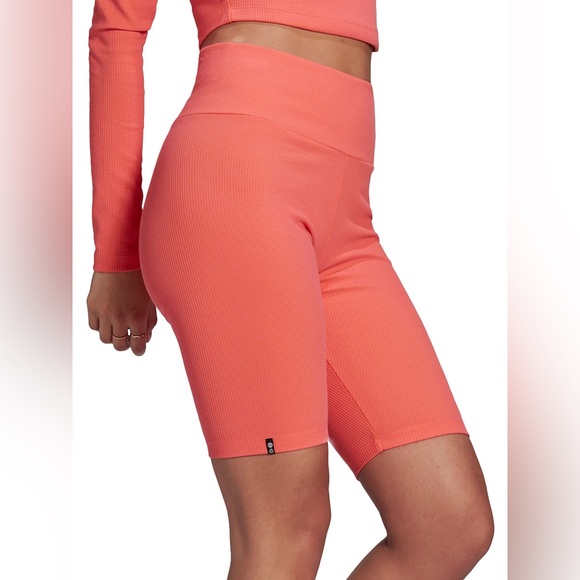 adidas Originals Women's Outdoor Utility Short Leggings NWT - Picture 3 of 12